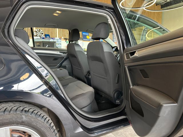 Volkswagen Golf VII *ISOFIX*A-HOLD*KLIMA*