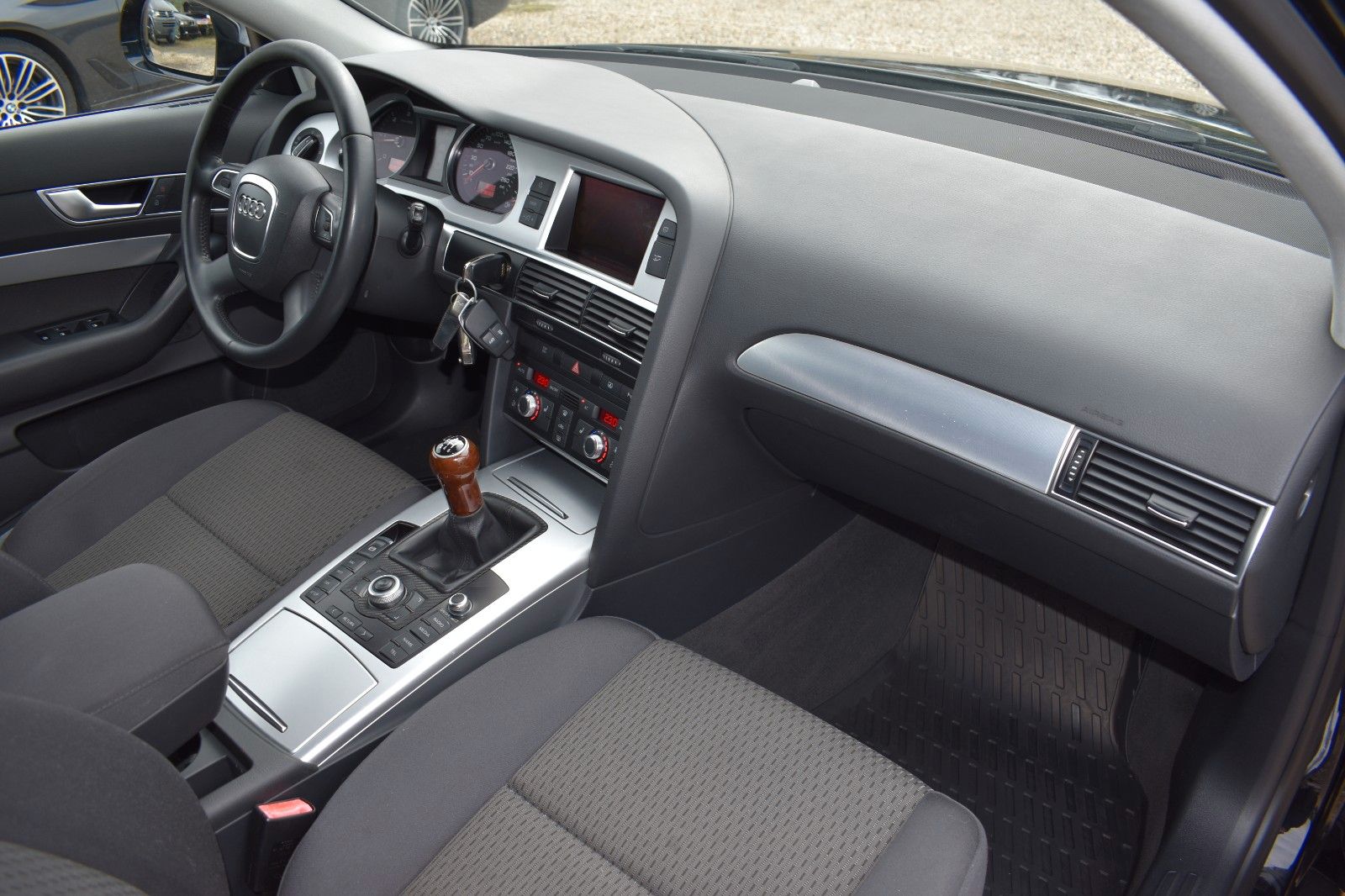 Fahrzeugabbildung Audi A6 Lim. 2.7 TDI Standheizung Kamera