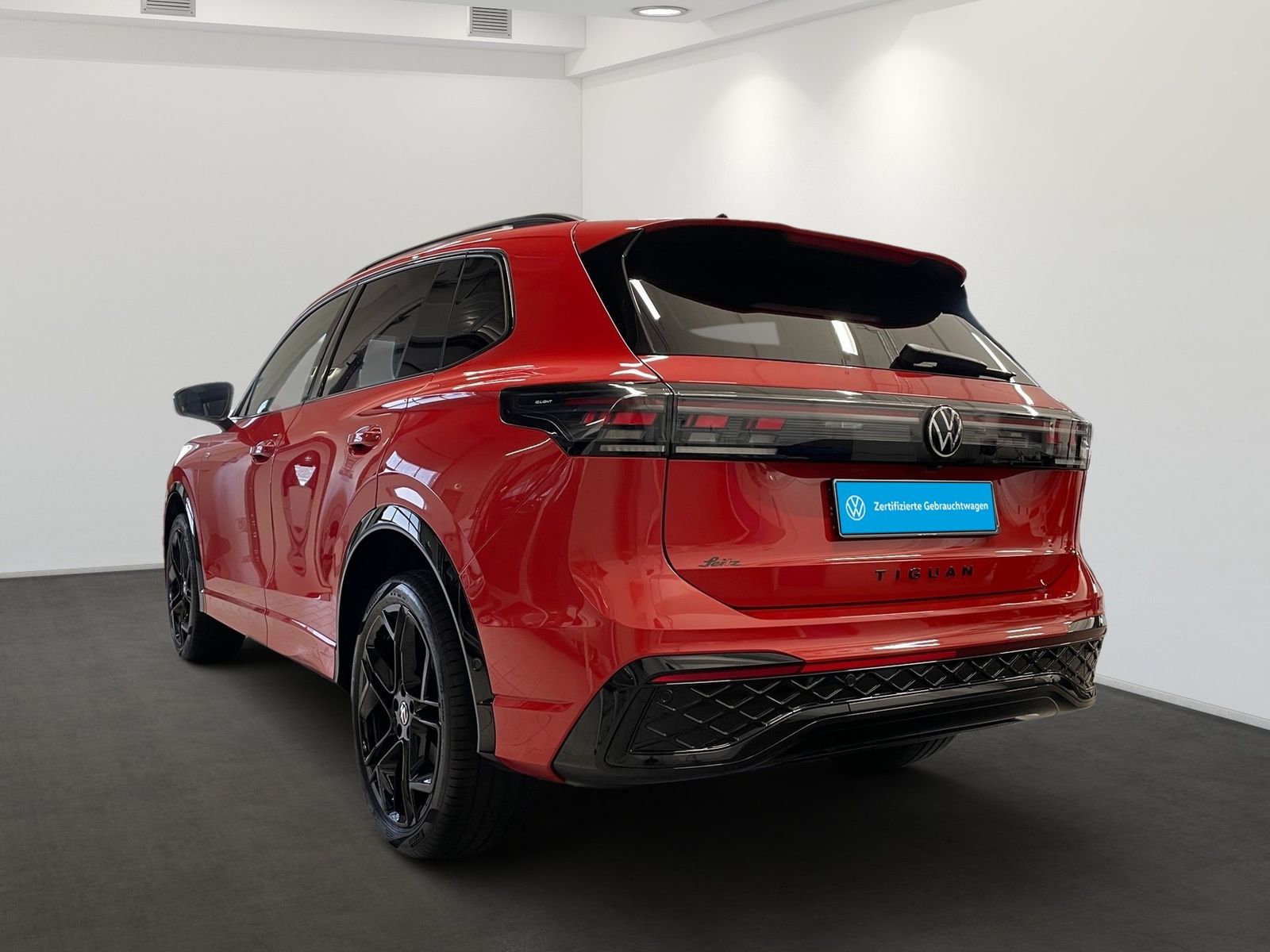 Volkswagen Tiguan 2.0 TDI 4M R-Line AHK PANO NAVI KAMERA foto 5