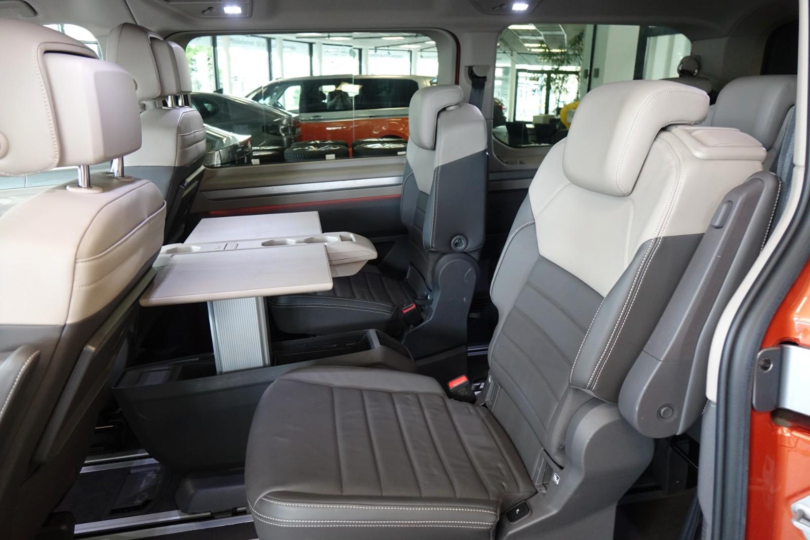 VOLKSWAGEN T7 MULTIVAN LIFE eHYBRID 150ch - PORTES ÉLECTRIQUES - CUIR - SIÈGES VENTILÉS ET MASSANTS - MATRIX LED - ACC