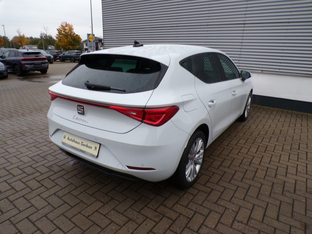 Fahrzeugabbildung SEAT Leon 1.5 eTSI DSG Road Edition