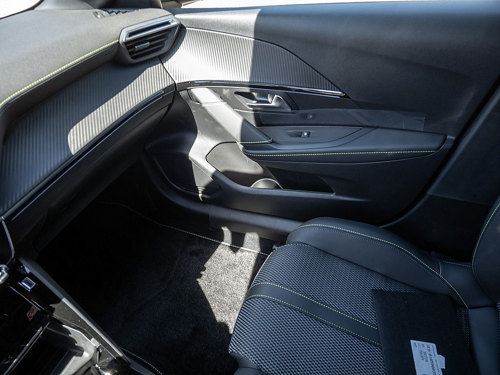 Peugeot 208 - Bild 16