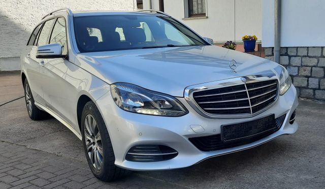 Mercedes-Benz E 220  T BlueTec Elegance 9 G Tronic