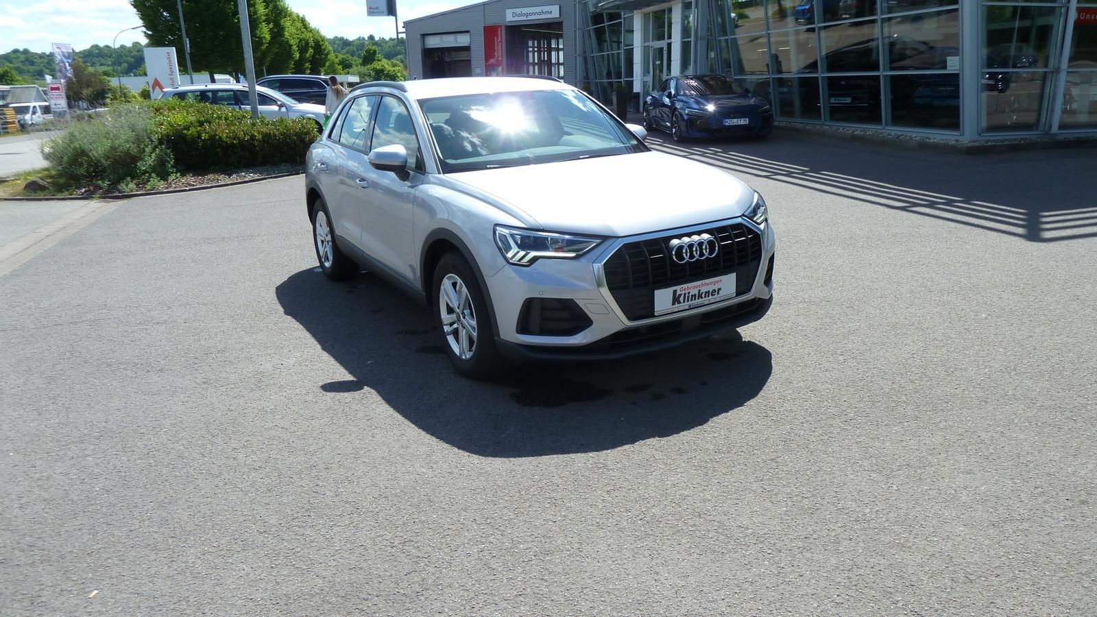 Audi Q3 S-TRONIC/LED/NAVI/SHZ/KAMERA/2-Z KLIMA foto 2