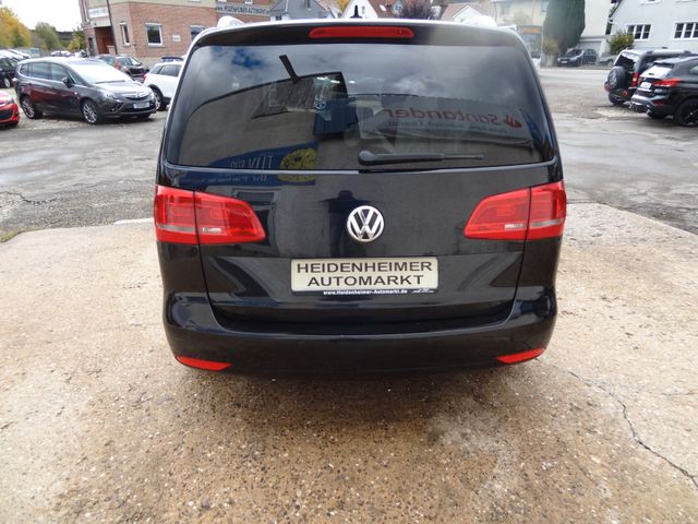 Fahrzeugabbildung Volkswagen Touran Highline/7-Sitz/Xenon/AHK/StH/Pano/