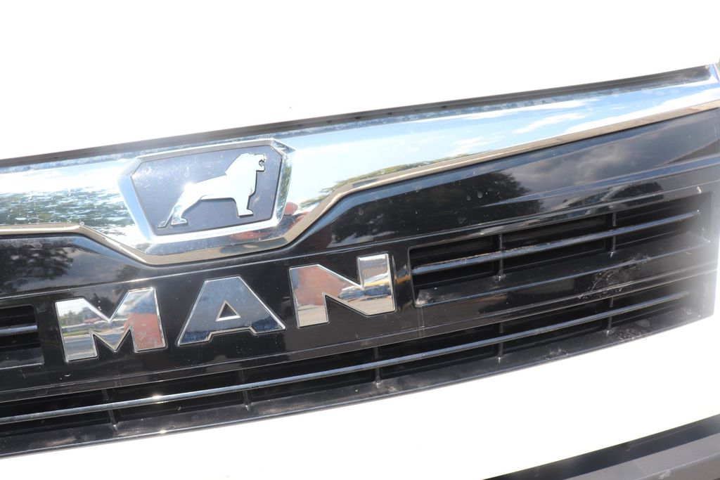 Image of MAN TGE