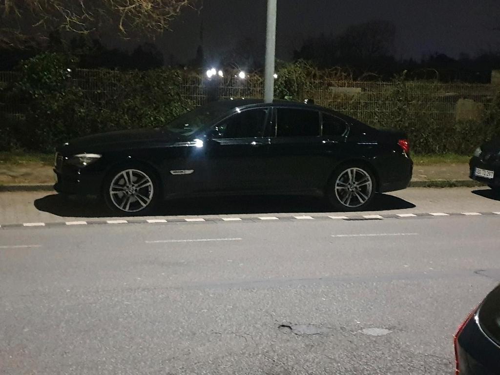 BMW 730