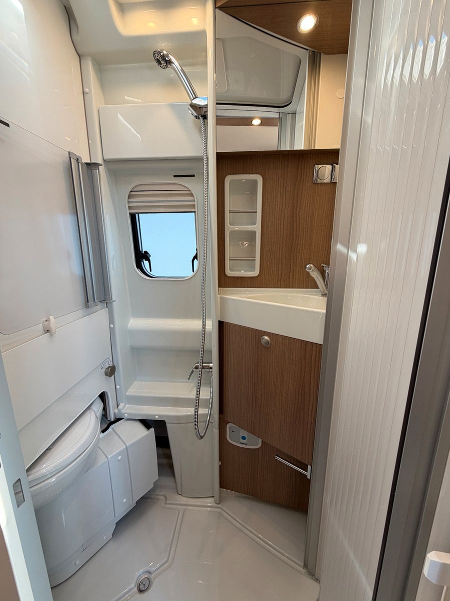 Fahrzeugabbildung Malibu Van Diversity Coupe 640 LE K Lucca MJ26