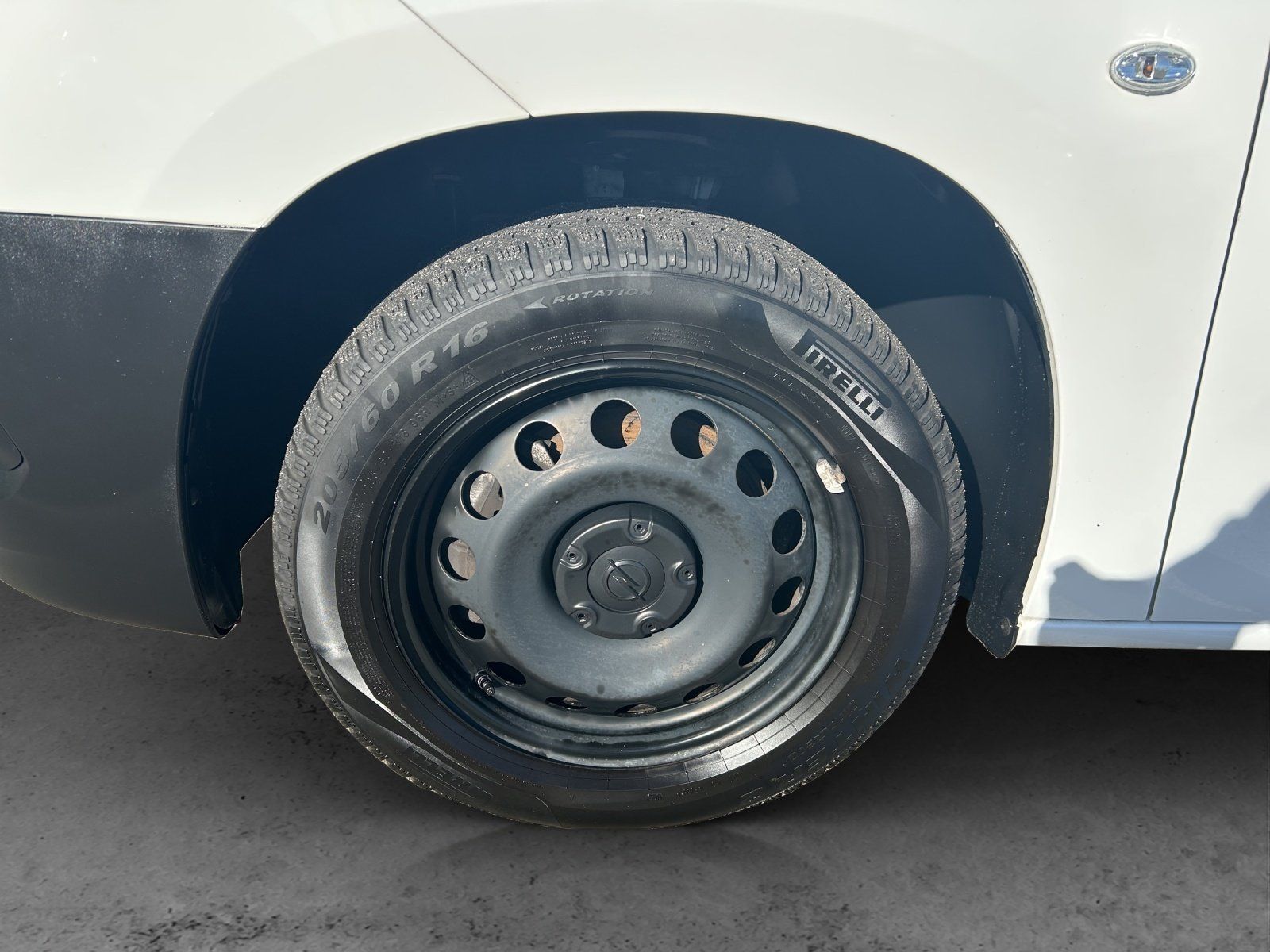 Fahrzeugabbildung Opel Opel Combo Cargo Edition/Kamera/PDC/Klima