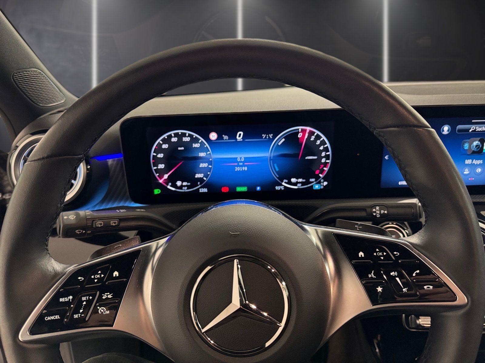Fahrzeugabbildung Mercedes-Benz A 250 e Progressive*11KW*LED*Kamera*CarPlay*PDC*