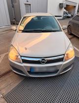 Opel Auto  opel astra 2007 - Opel Astra aus 2007: Kombi