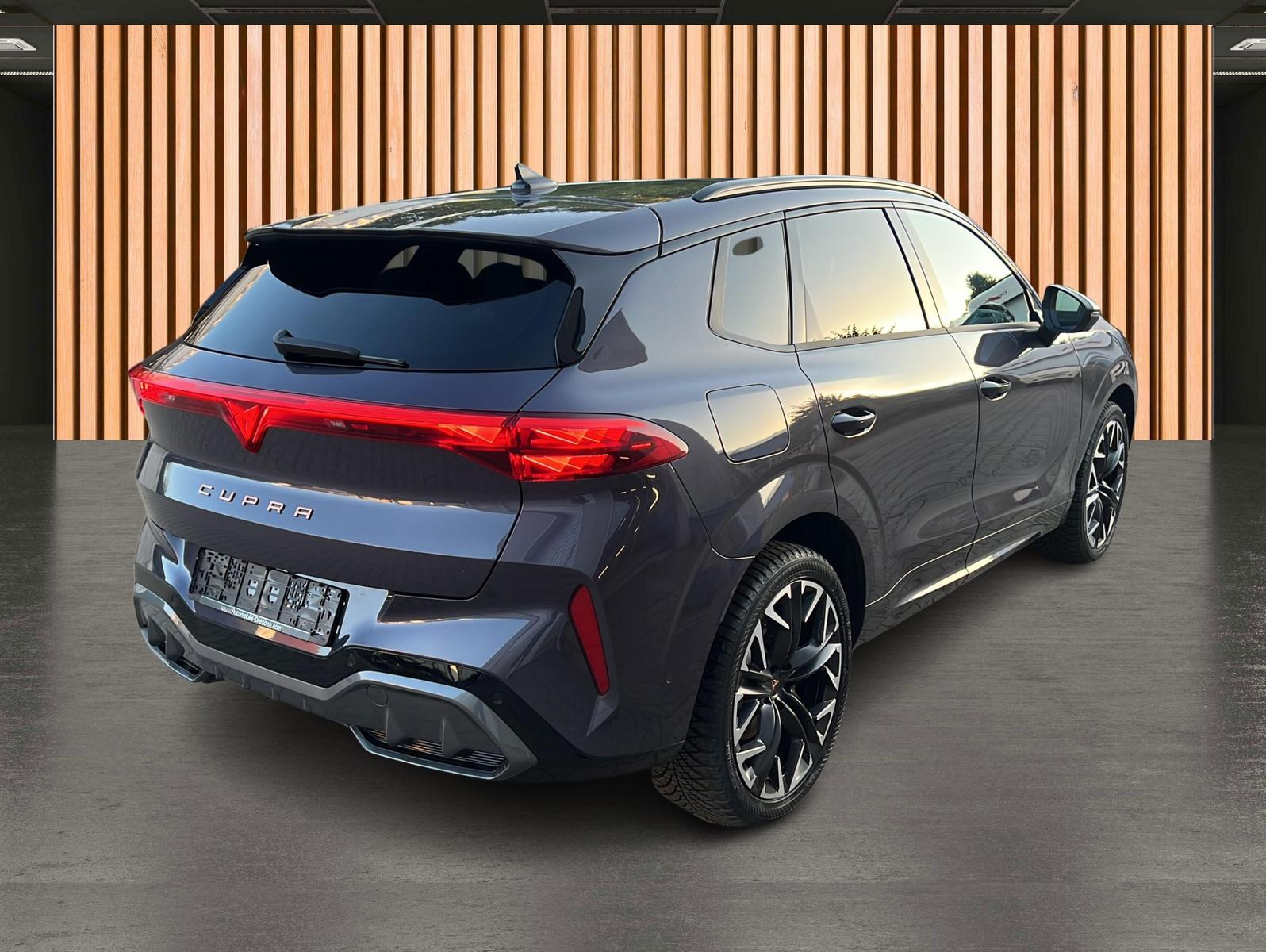 Cupra Terramar 2.0 TSI 4Drive VZ*DCC*KeyG*HeadUp*Pano, миниатюра 5