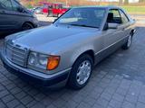 Mercedes-Benz CE 300 - graue Mercedes-Benz CE 300