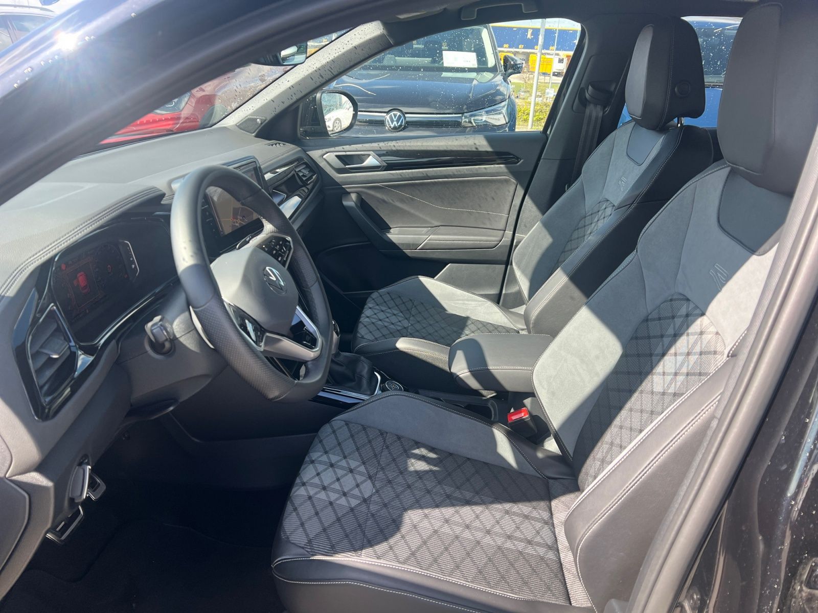 Volkswagen T-Roc - Bild 7