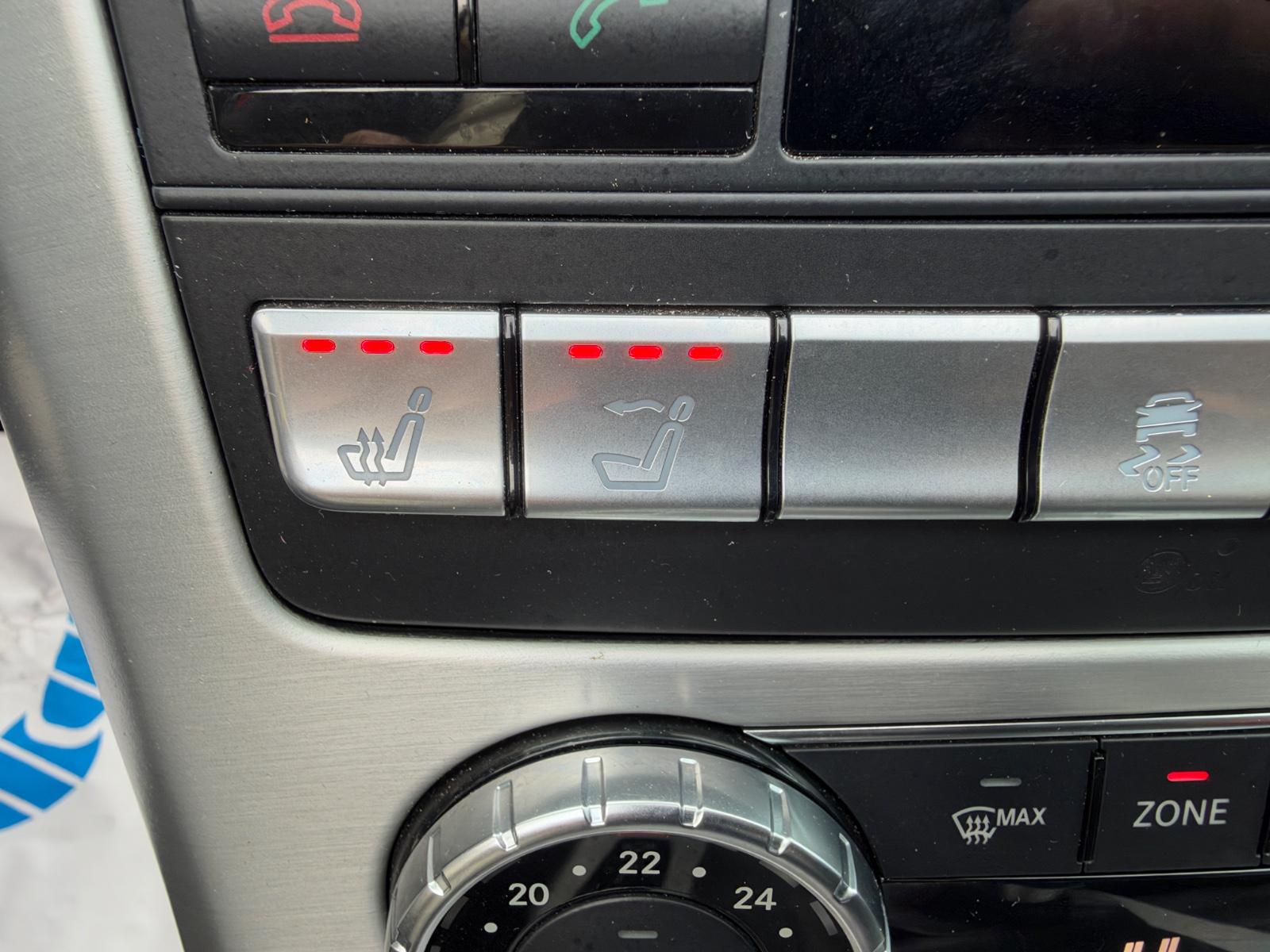Mercedes-Benz SLK 350 V6 AMG-Line AirScarf 2.Hd Navi ILS Leder