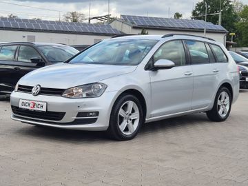 Volkswagen Golf - 8