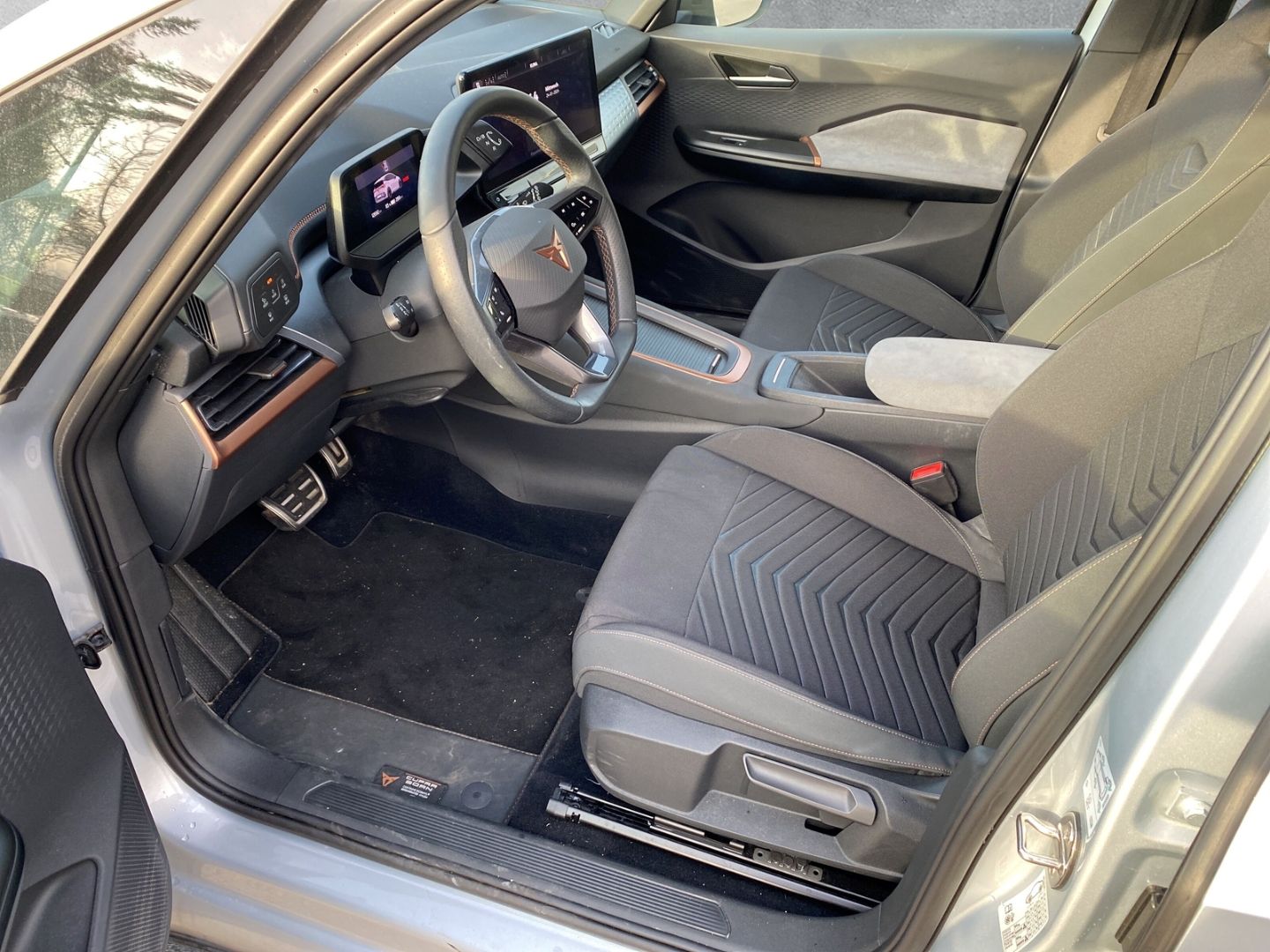Fahrzeugabbildung CUPRA Born Basis 150 *digitales Cockpit *LED *Mehrzone