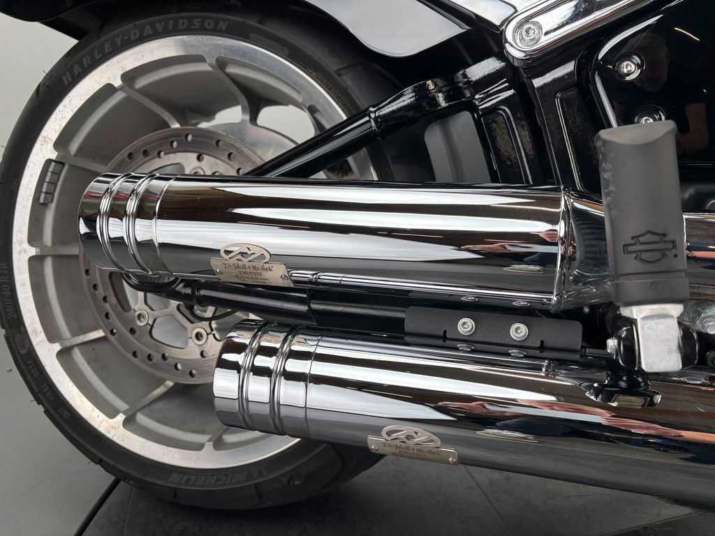 Fahrzeugabbildung Harley-Davidson FAT BOY 117 *JEKILL&HYDE *SEITL. KENNZEICHEN
