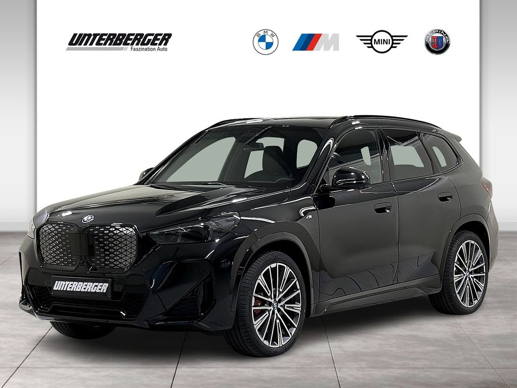 BMW iX1