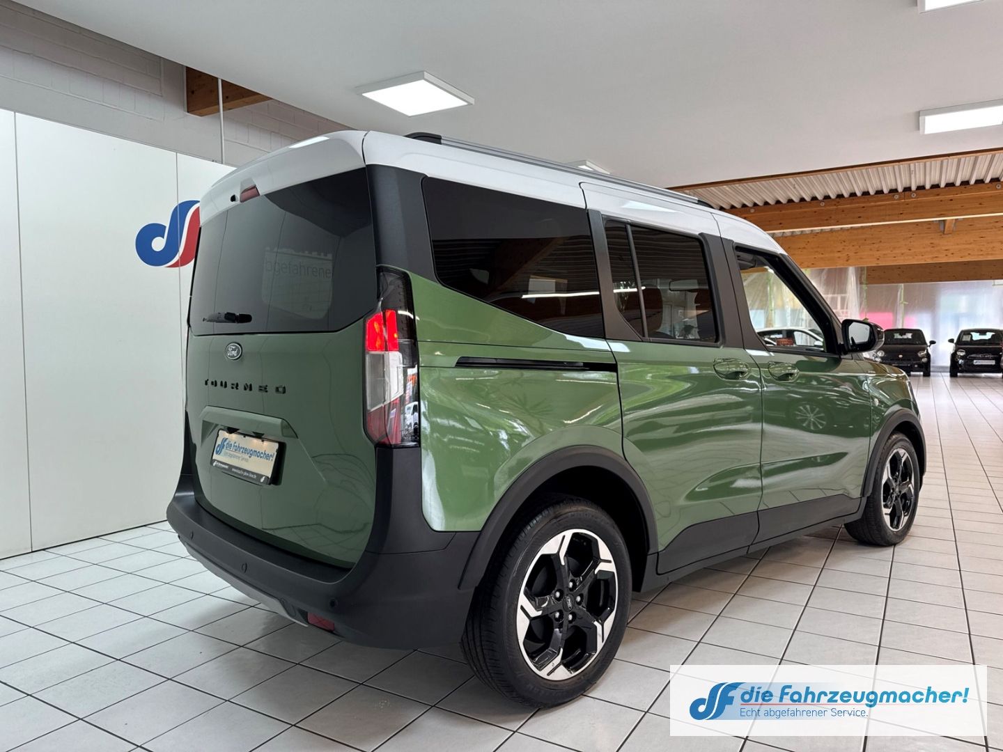 Fahrzeugabbildung Ford Tourneo Courier Active Navi ACC Klimaautom DAB S
