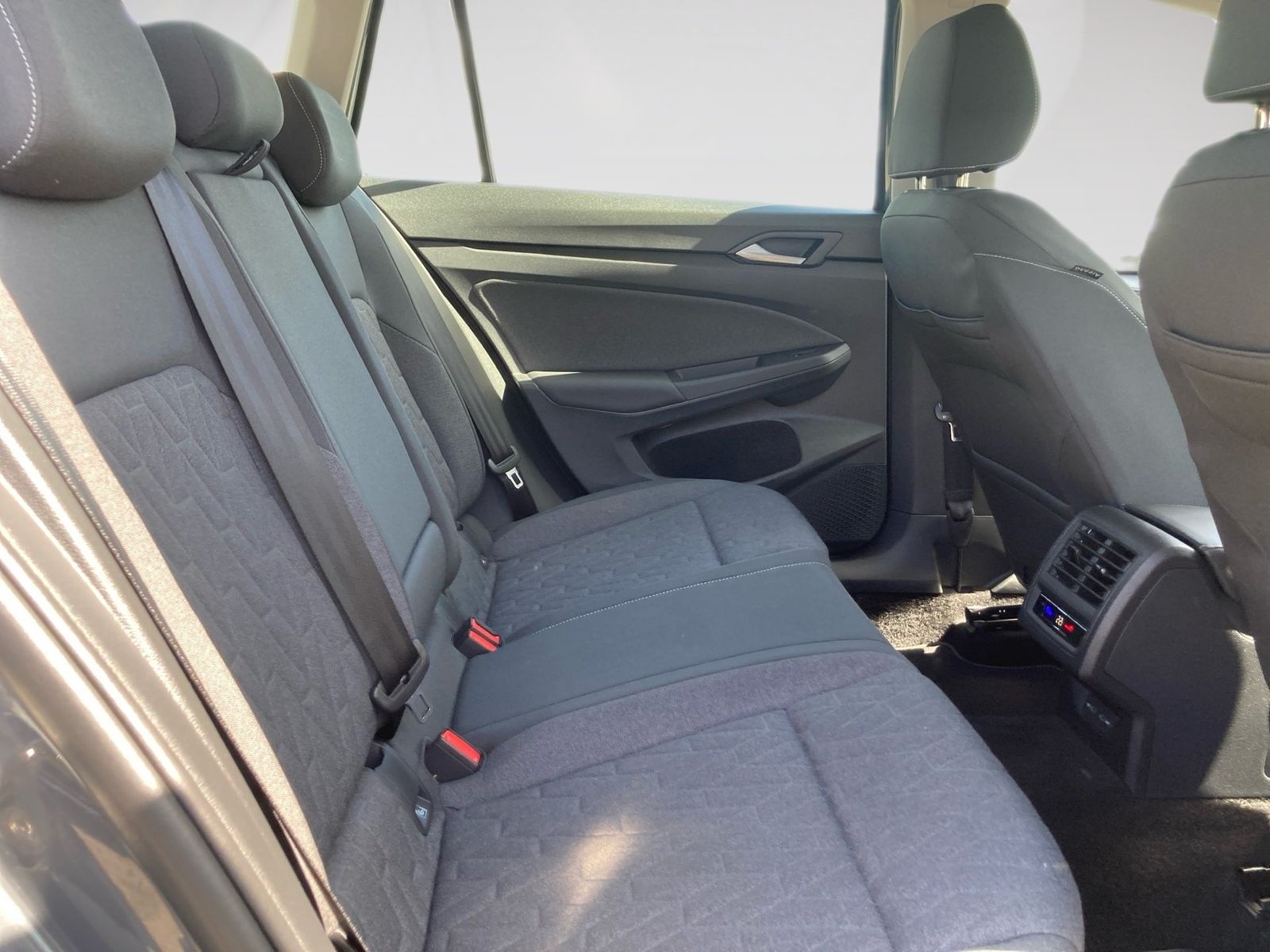 Volkswagen Golf - Bild 8