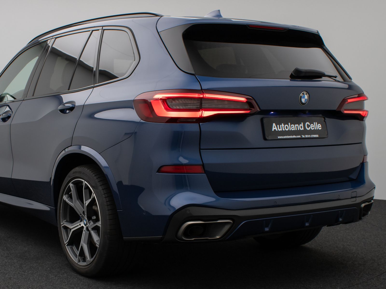Fahrzeugabbildung BMW X5 M50d Panoram Laser 360°HUD DAB H/K AHK DisplK