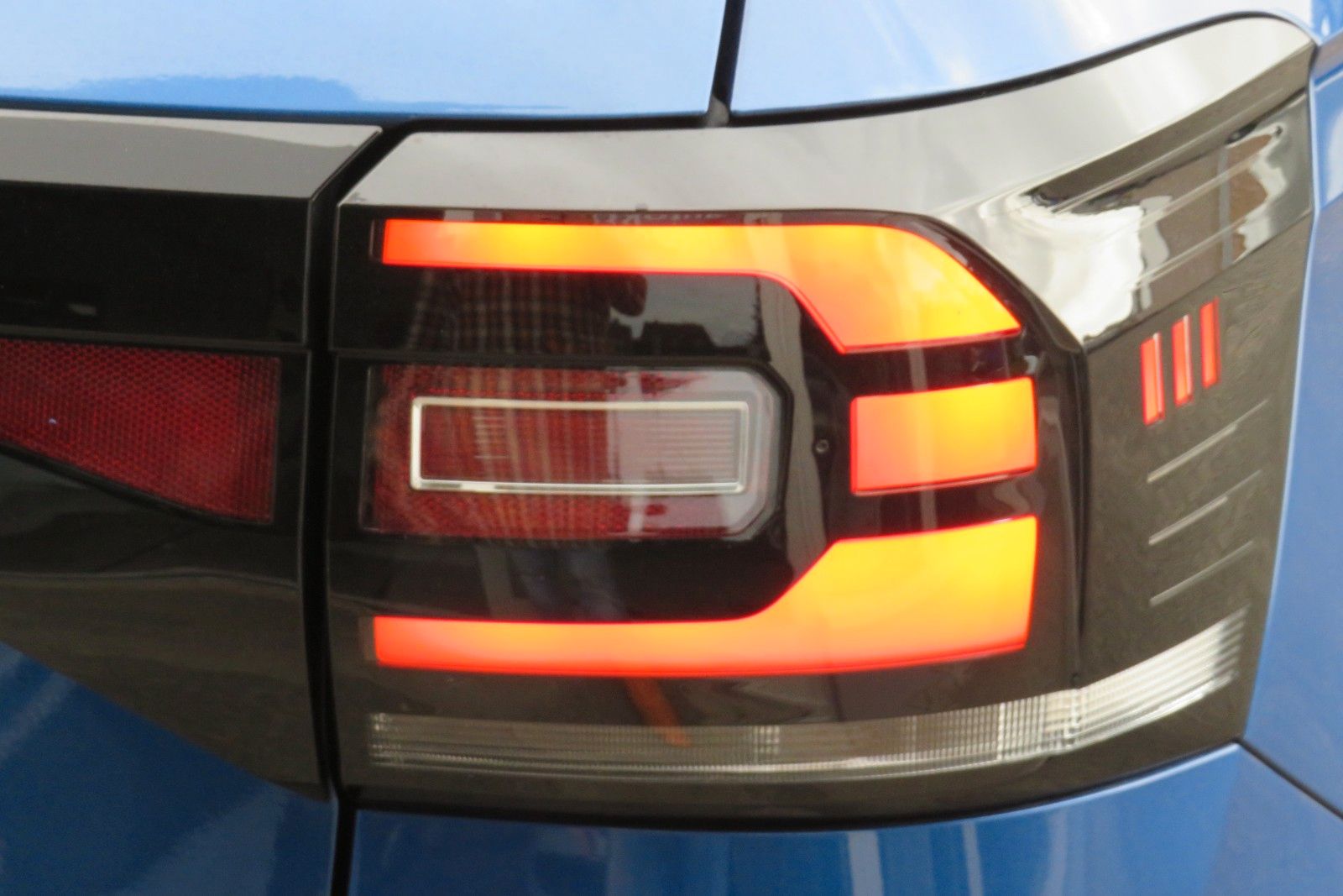 Fahrzeugabbildung Volkswagen T-Cross Highline DSG ACC NAVI AHK APP 1.HAND
