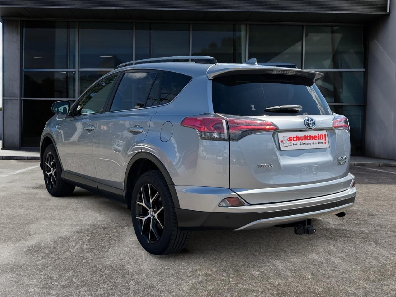 Toyota RAV4 Hybrid Style Selection