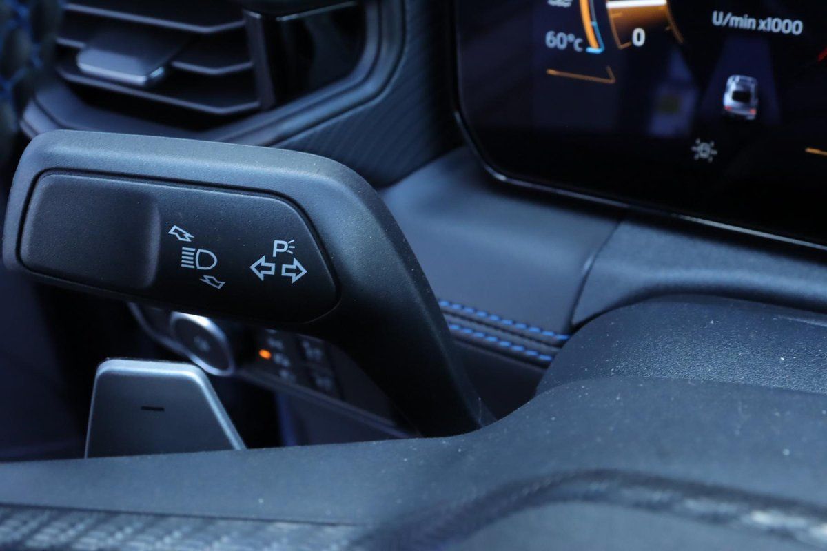 Ford Mustang (MUSTANG Dark Horse RECARO/Styling-Paket/großer)