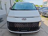 Hyundai Staria Signature 4WD /LuxurySeats /Panorama - Hyundai STARIA: Panoramadach