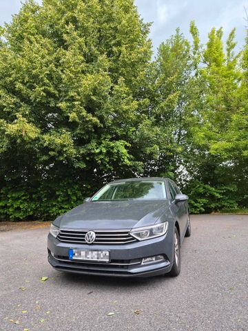 VW VW Passat grau