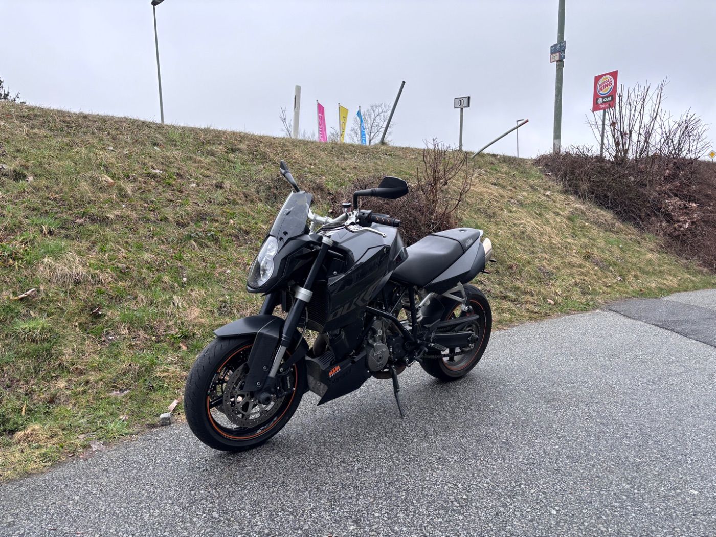 Fahrzeugabbildung KTM 990 Super Duke