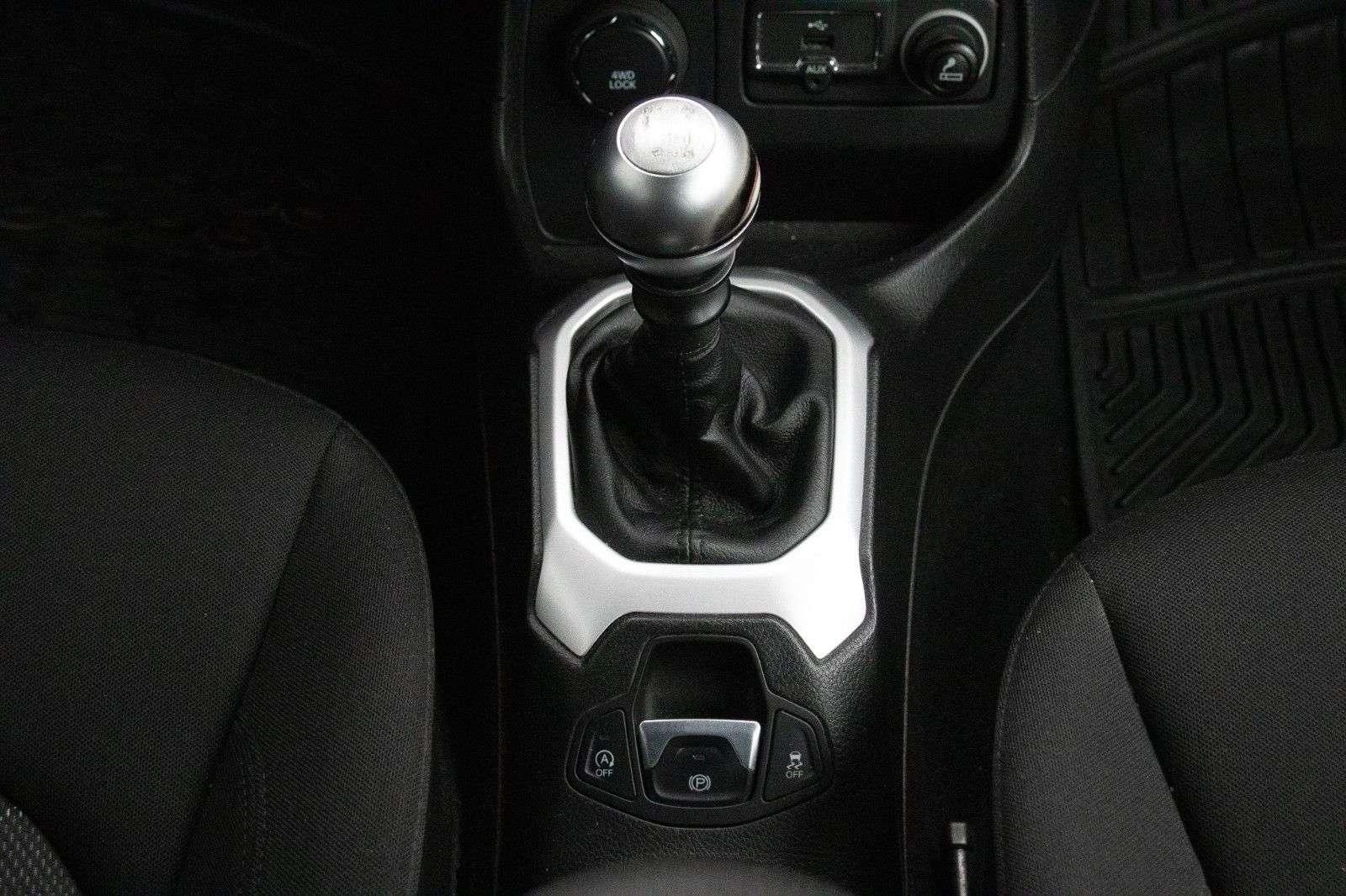 Fahrzeugabbildung Jeep Renegade Longitude 2.0l MultiJet 4WD 6MT*1.Hd