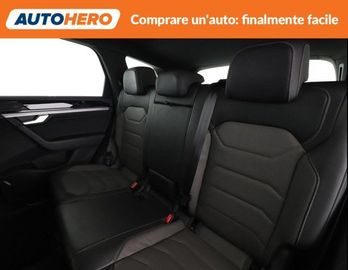 Volkswagen Touareg - 9