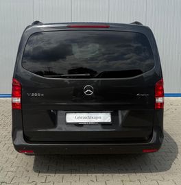 Mercedes V 300 - 9