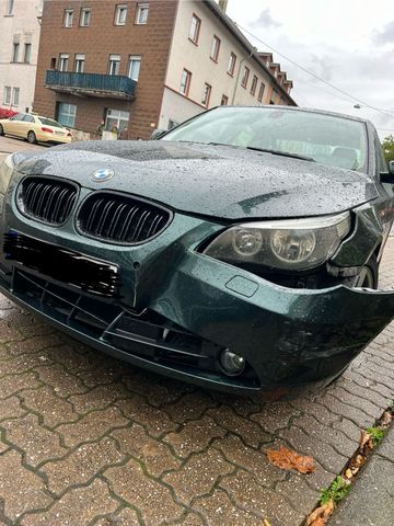 BMW E60 530I Unfallfahrzeug