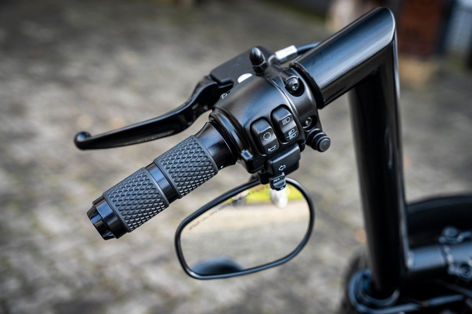 Fahrzeugabbildung Harley-Davidson SPECIAL DARK FAT BOY FLFBS 114 MY24