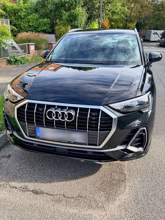 Image of Audi Q3