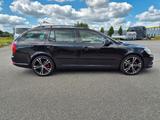 Skoda Octavia 2.0 TDI RS Combi RS - Skoda Octavia aus 2012: RS