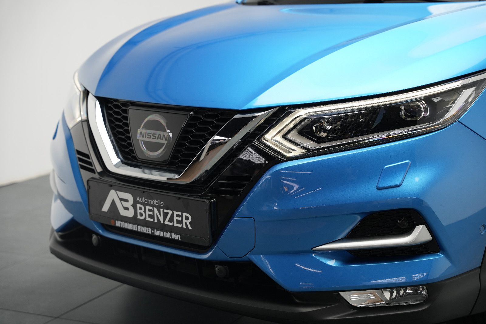 Fahrzeugabbildung Nissan Qashqai Tekna /GLASDACH/360°/MEMORY/NAVI