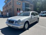 Mercedes-Benz E 420 T"Automatik"TOP"Leder"V8" - Mercedes-Benz E 420 mit Benzin-Antrieb: Automatik