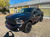 Dodge RAM 5.7 V8 6 Sitzplätze OFFROAD 4x4 - Dodge RAM: 6.7