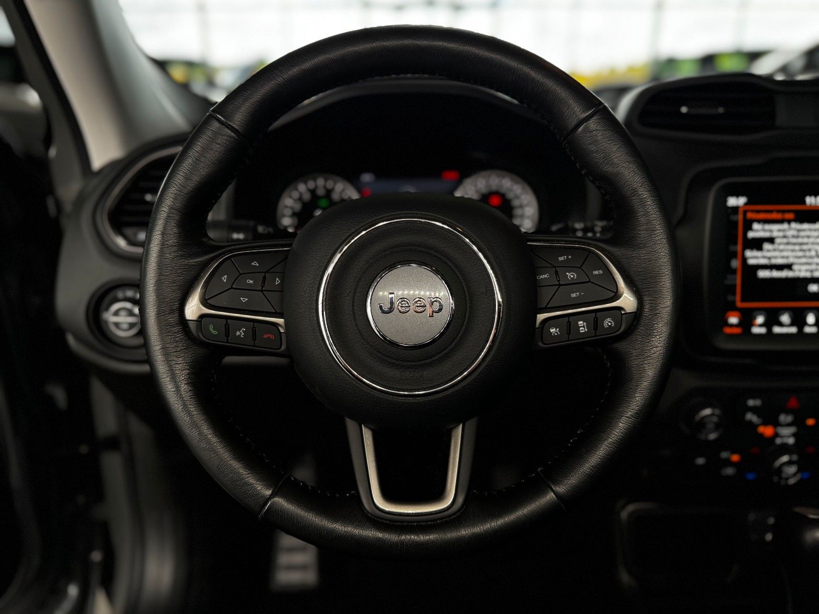 Fahrzeugabbildung Jeep Renegade 1.3 T-GDI Limited FWD "Navi- + Soundp."