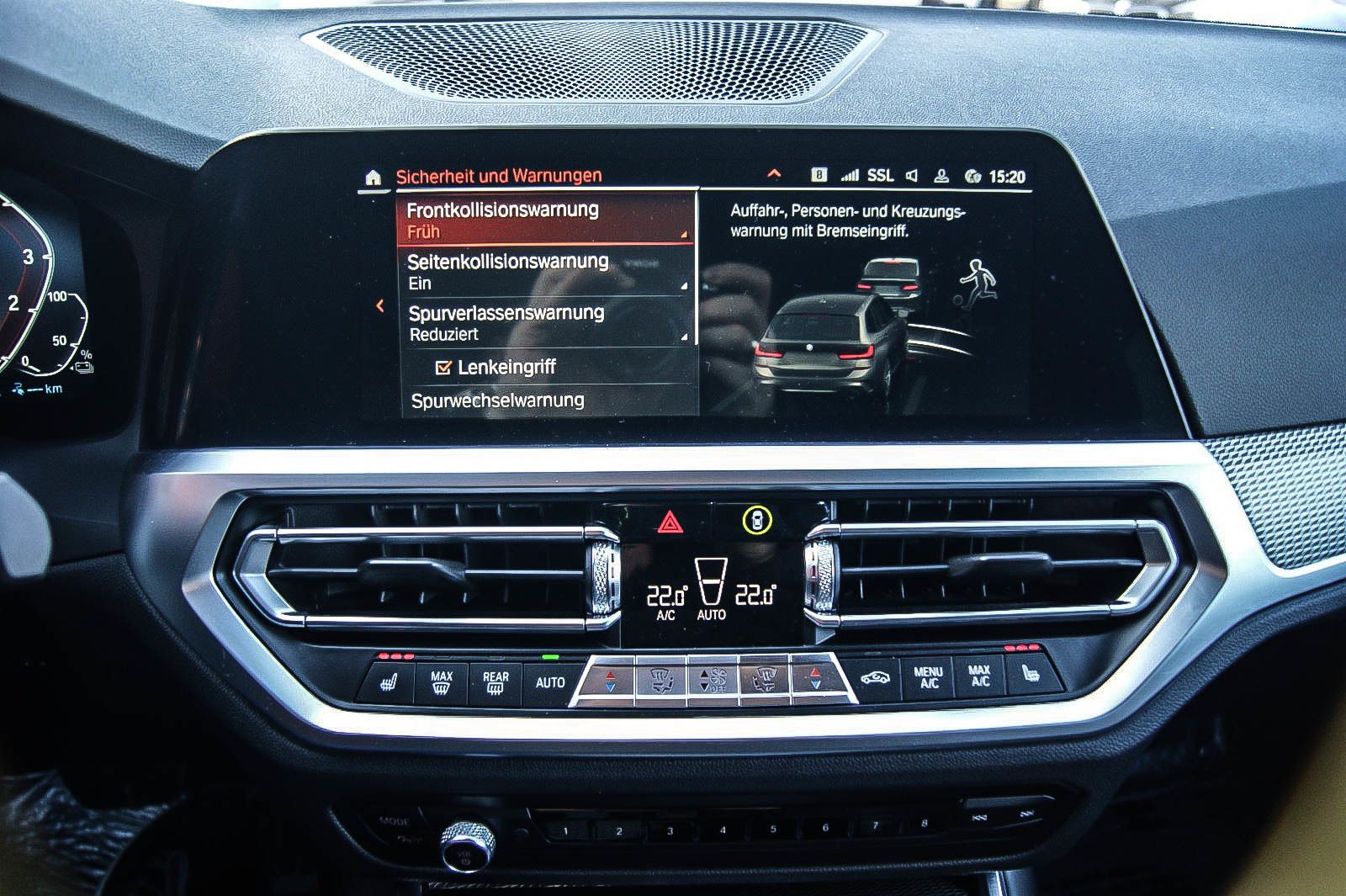 Fahrzeugabbildung BMW 330 e Touring xDrive Aut. M-SPORT H&K ANHZV LIVE