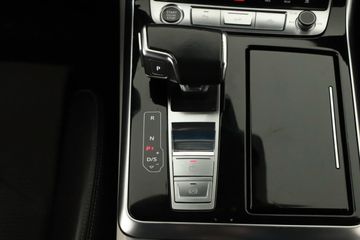 Audi Q8 - 10