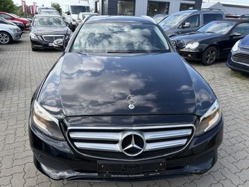 Mercedes E 200 - 2