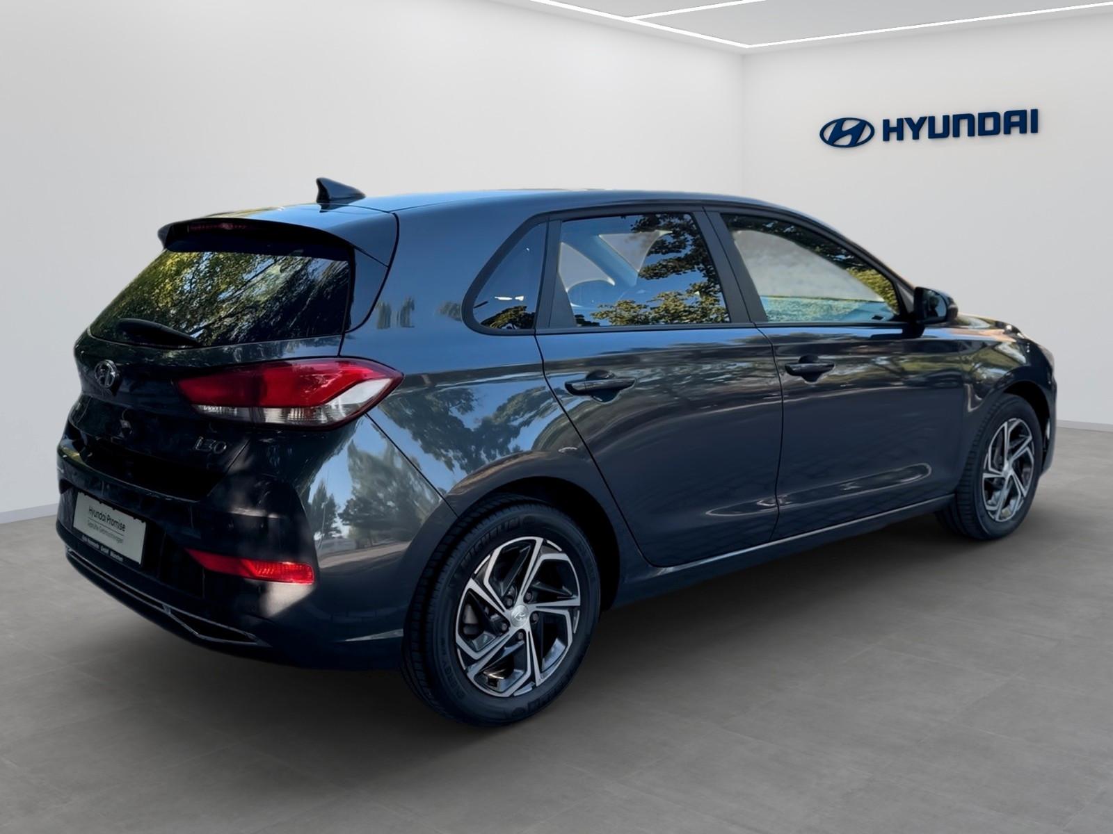 Hyundai I30 Intro Edition+ KAMERA+NAVI+TEMPOMAT+