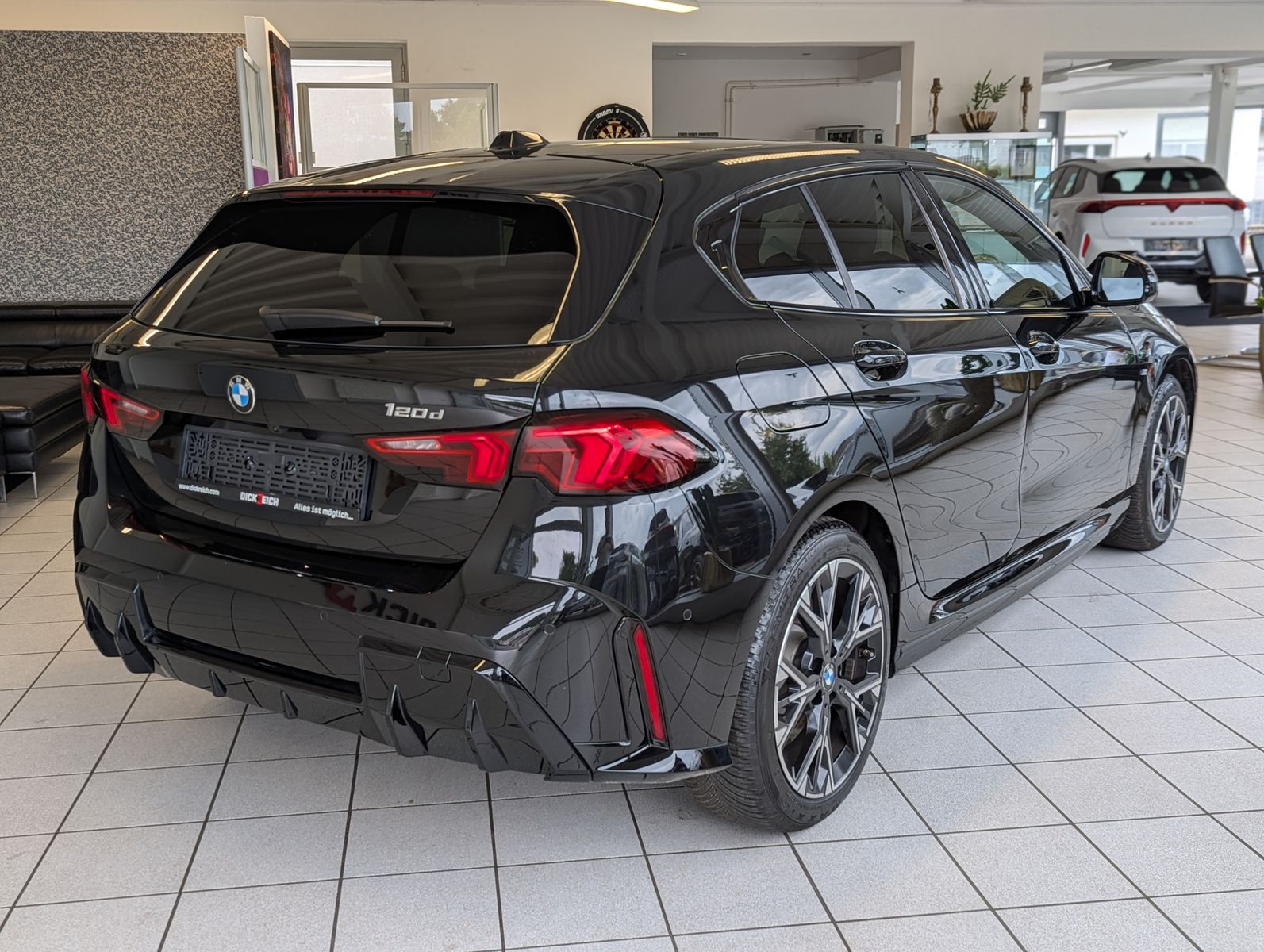 BMW 120 d M-Sport Pano HUD AHK Assist-Plus - Image 7