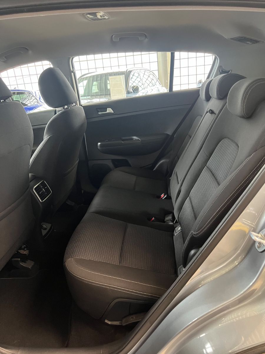 Fahrzeugabbildung Kia Sportage Vision 4WD * 1.HAND *