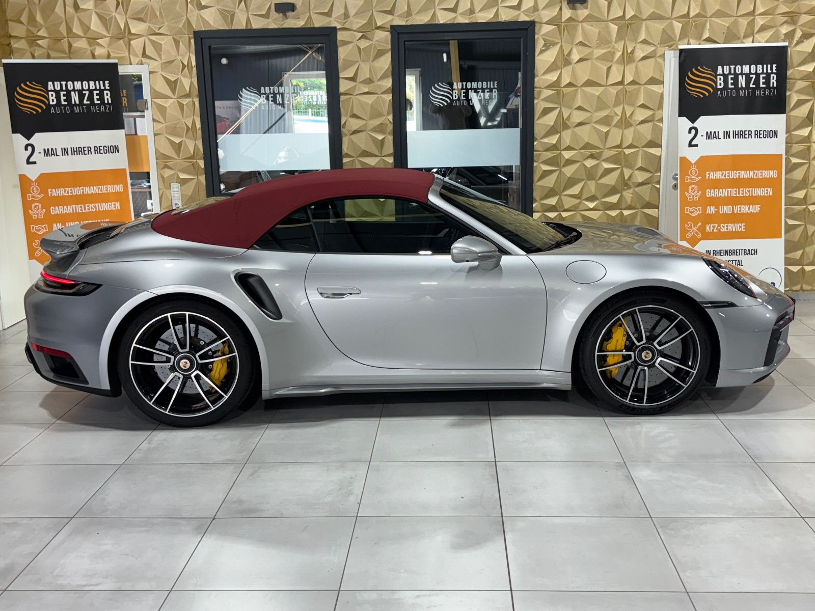 Fahrzeugabbildung Porsche 911 Turbo S Cabriolet/APPROVED24''/LIFT/BOSE